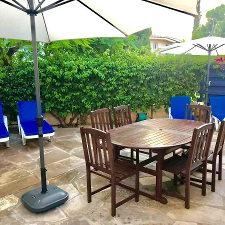 Апартаменты Paradise Garden Detached Пафос