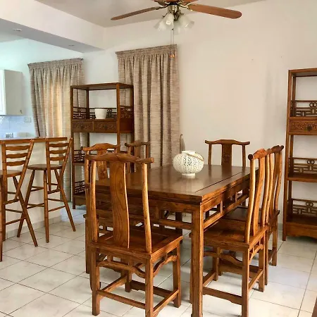Paradise Garden Detached Apartament Pafos